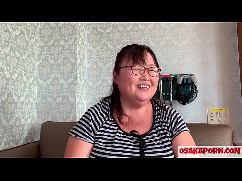 ❤️ Ama japoniar lodiak bere titi erraldoiak erakusten ditu eta sexu jostailu batekin gozatzen du. 51 urteko ama asiar batek bere sexu-esperientziaz hitz egiten du. Yukiko 1 OSAKAPORN milf gantz Porno gugan ﹏