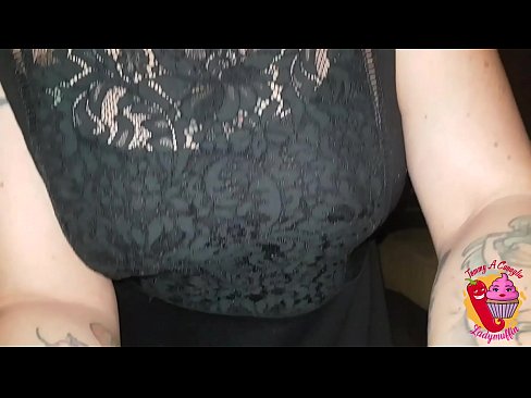 ❤️ Slutty arrebaordea ematen dio mamada bat eta gaztelaniaz Porno gugan ﹏